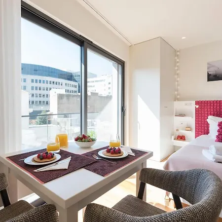 Lovelystay - Heart Of D. Pedro Iv Porto